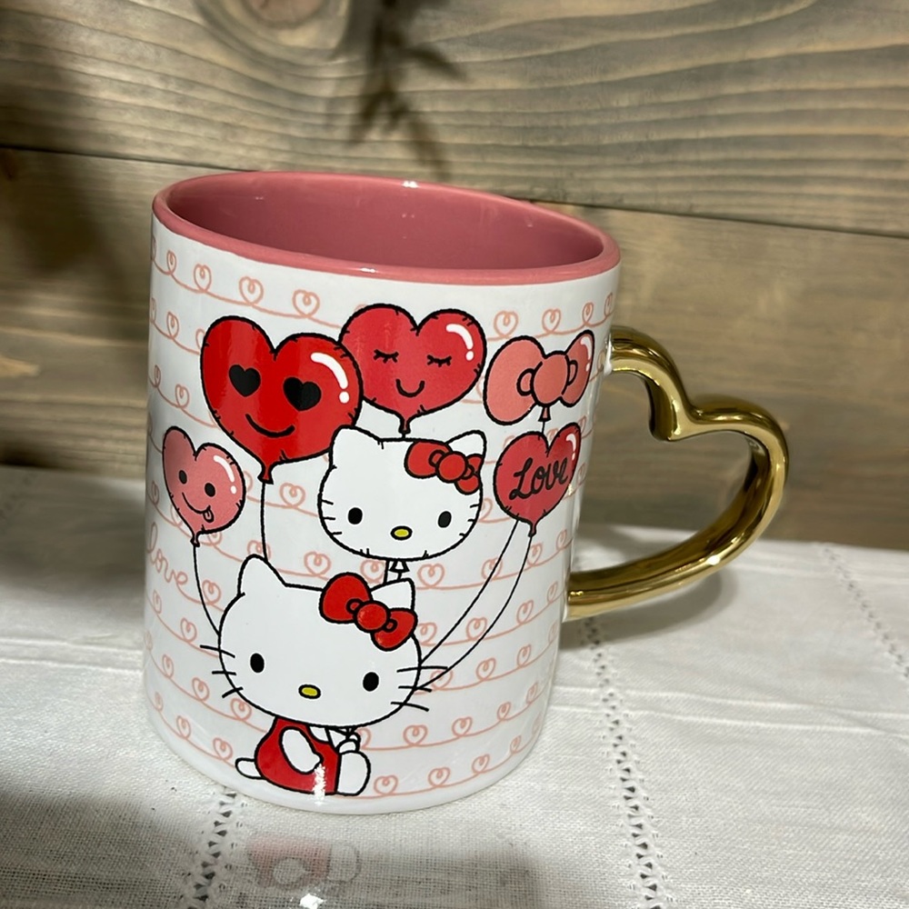 Hello Kitty Valentines mug